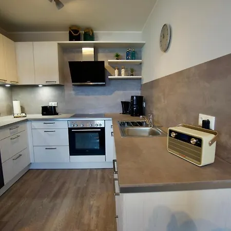 Apartment Bernstein & Breakfast 1 *